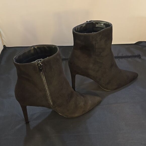 BRAND NEW FOREVER 21 POINTED TOE HIGH HEEL STILETTO BOOTIE - Picture 7 of 15